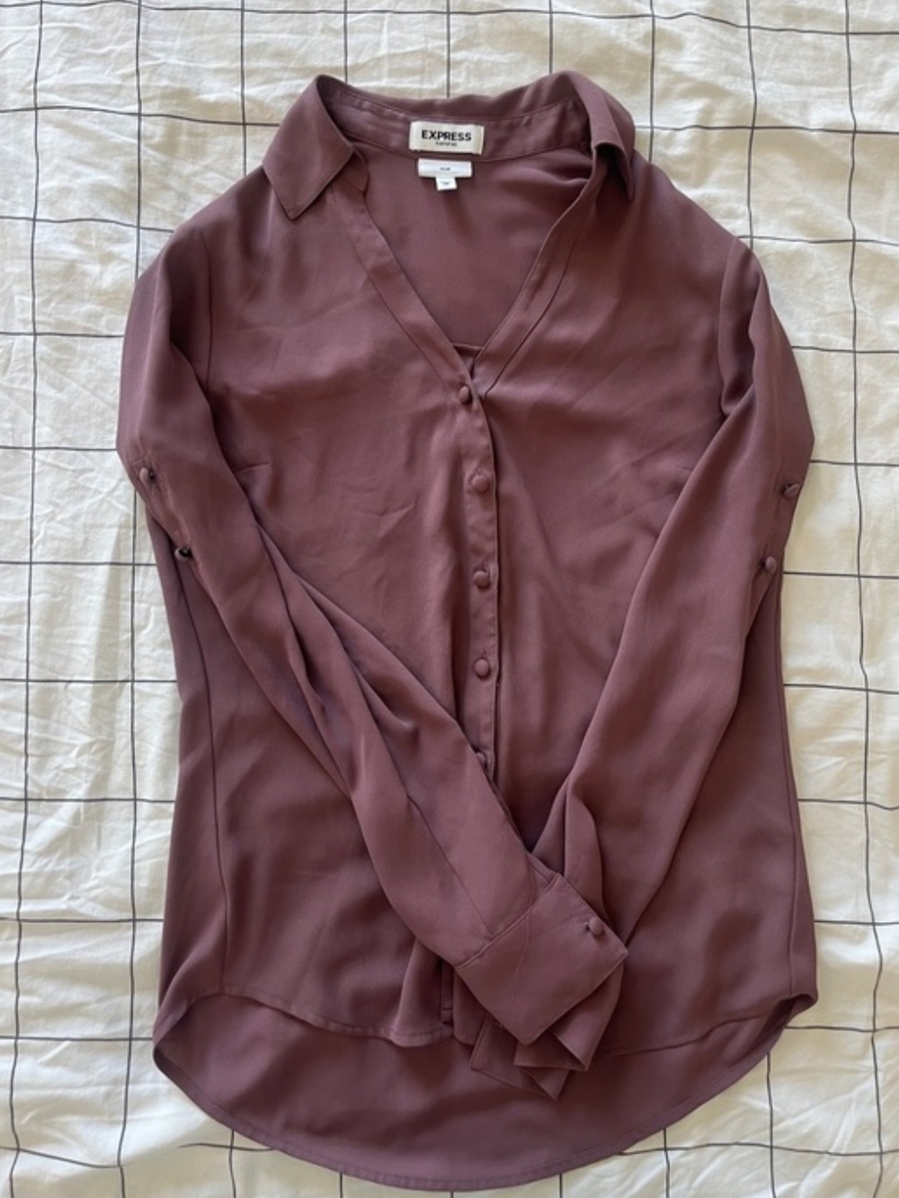 EXPRESS Women's Dusty Plum Button-Down Shirt